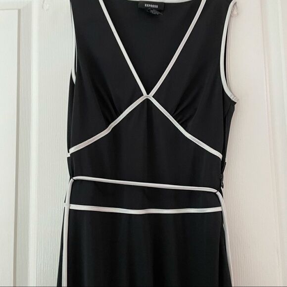 Express black wrap dress - Picture 2 of 8
